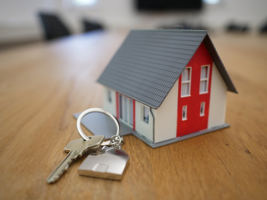 house keys deposit Deposit - How Much Will You Need As A First-Time Buyer